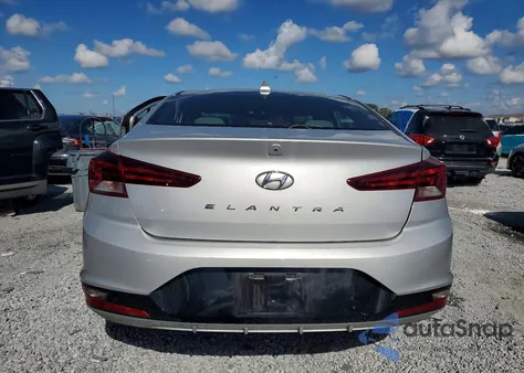 2019 Hyundai Elantra Sel z USA, uszkodzony, nr VIN 5NPD84LF9KH485956